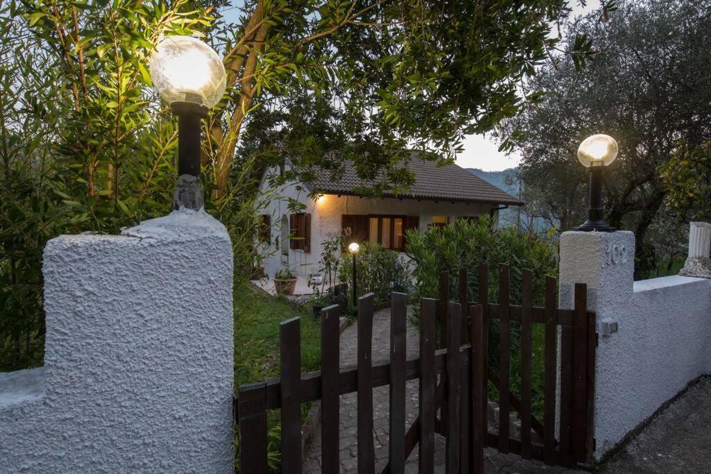 Holiday Home Lucifero Contura Екстер'єр фото